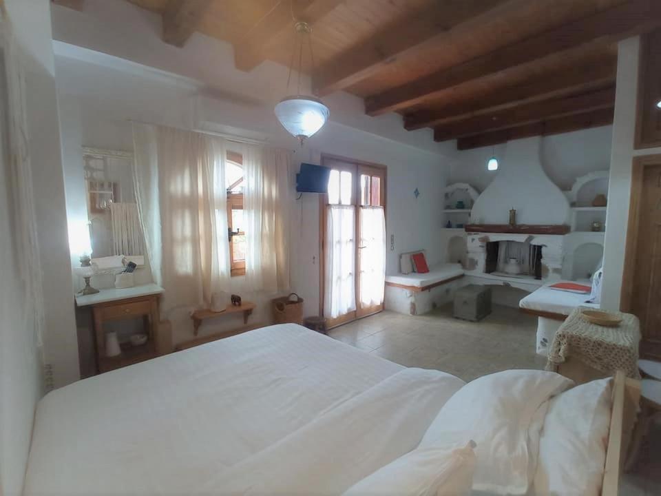 Harmonic Place Loutraki 外观 照片